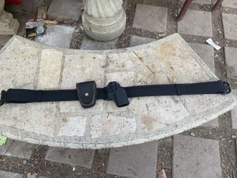 BLACKHAWK belt with  Ruger Sr9 HOLSTER, Size XL 