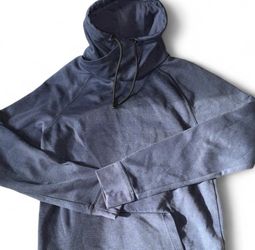 Sweater & Windbreaker 