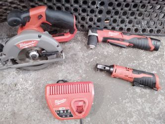 Milwaukee m12 combo !!!