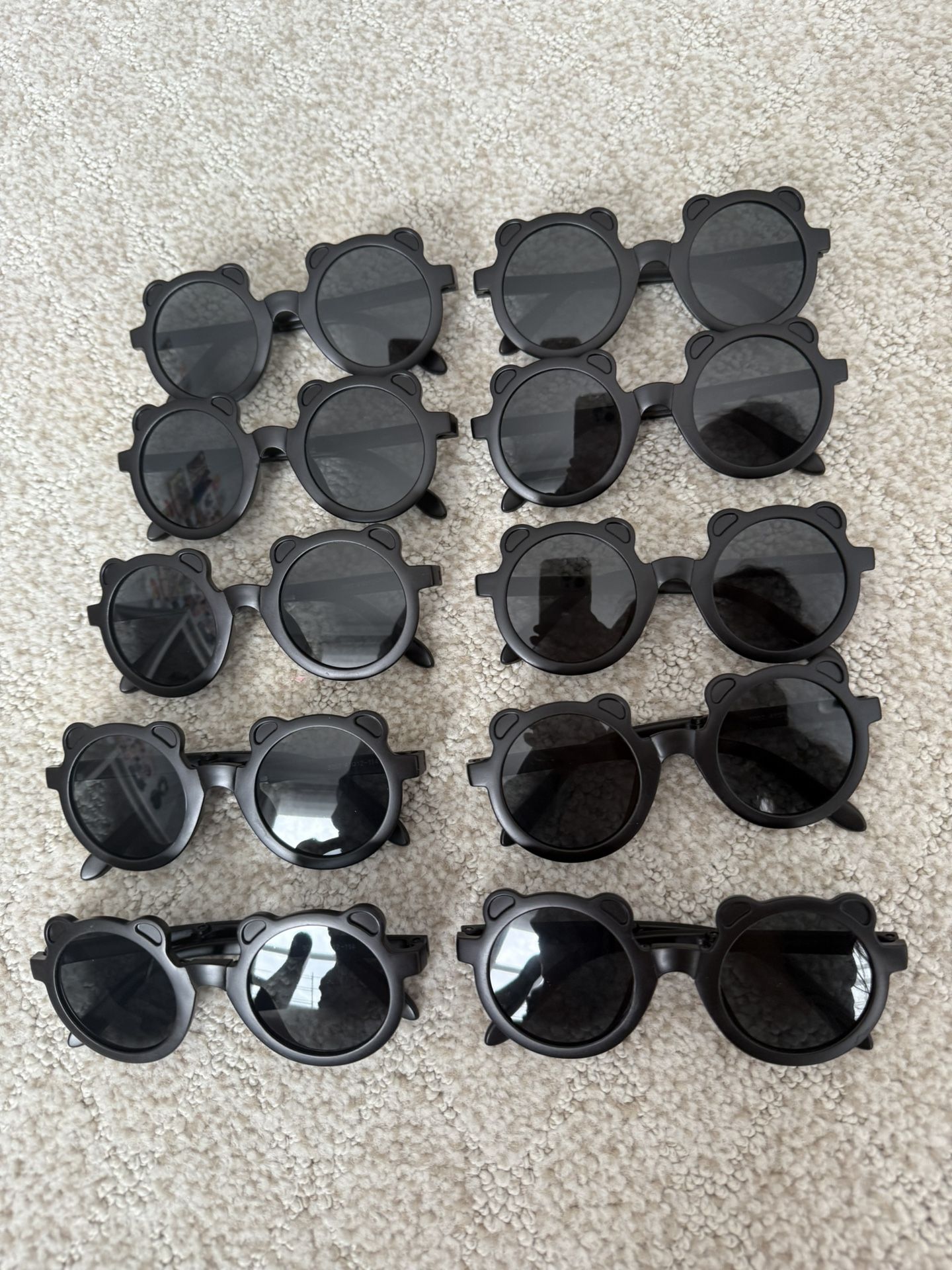 Set of 10 Black Bear-Shaped Kid's Sunglasses