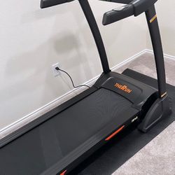 TheRun 15 Incline Treadmill - NEW, delivery