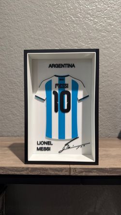 Messi jersey box