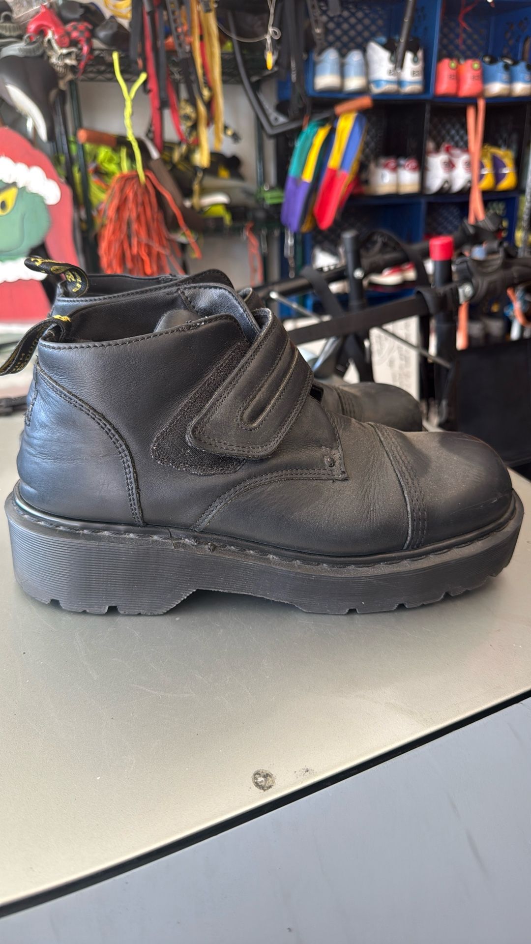 Boots Dr Martens Size 10 Men’s