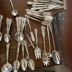 Vintage Oneida Silversmith LTD 8 Place setting