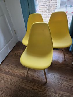 6 Shell Lounge Plastic Chair
