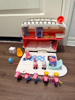 Peppa Pig’s Adventures Family Motorhome RV Vehicle Sounds Work