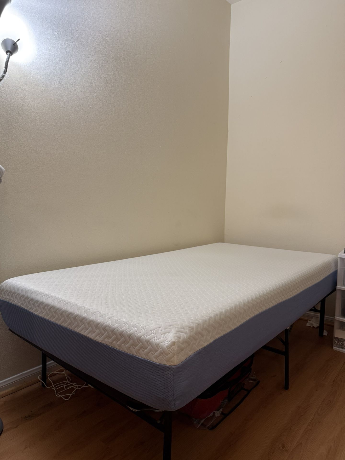 Twin Mattress 8 inch