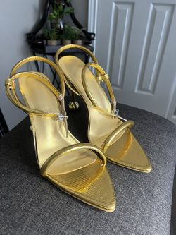 Gold Pointed Toe heel