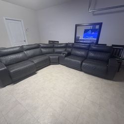 Sectional Couch From Ashley Furniture 