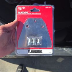 Milwaukee  Floor Scraper 