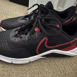 9 Pairs Of Nikes Various Sizes Men’s Womens Youth 