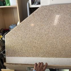 Full Kitchen Quartz Counter Top In Solid Piece Best Offer