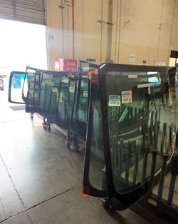 Auto glass