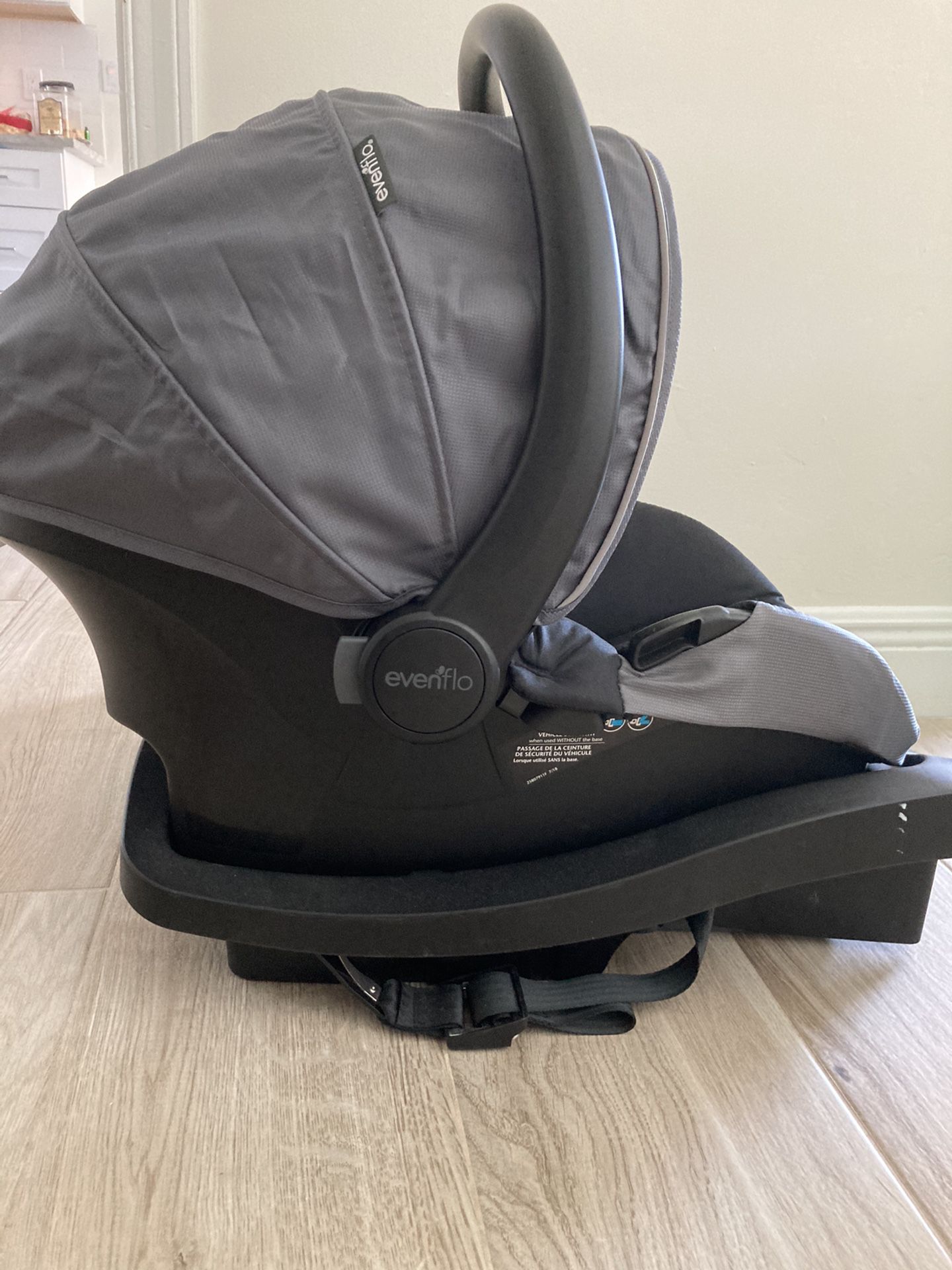 EvenFlo Baby Car Seat