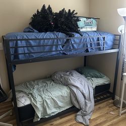 Bunk bed