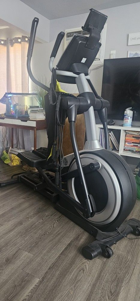 Golds Gym Elliptical
