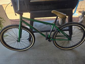 Stln 26in bike