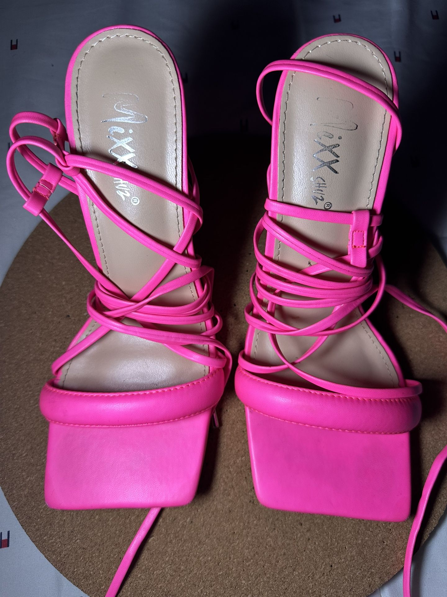 Mixx Shuz Pink Gladiator 4 Inch Heels Size 7 Strappy Lace Up Square Toe