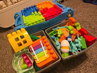Mega Blocks Lot with Building Table