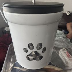 Cute Dog Food Container With Scoop