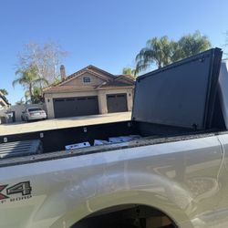 F250 Rough Country Bed Cover