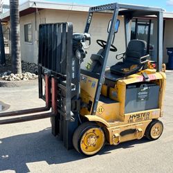 Hyster 40 Electric Forklift 