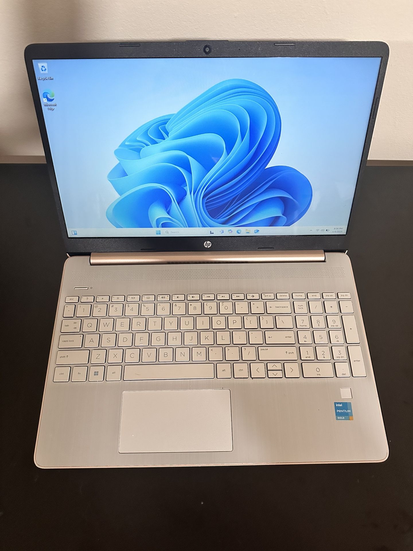 Laptop HP Windows 11 Touch Screen 15.6” LIKE NEW