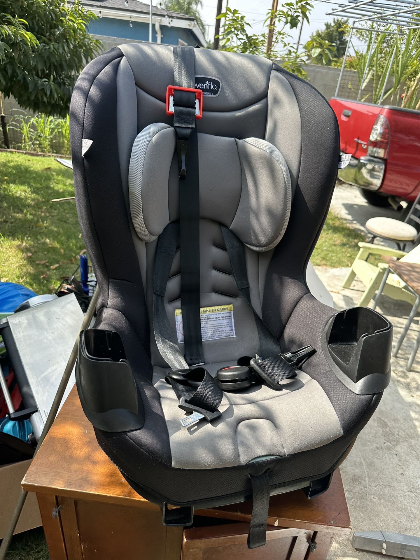 Car seat Lightly Used Outgrown Fast