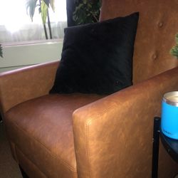 Small space recliner $80