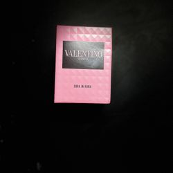 Valentino Donna Perfume 
