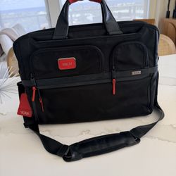 TUMI Alpha Large 17” Briefcase 