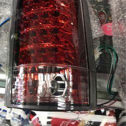 88-2000 Sliverado Tahoe Sub .taillights Headlight Xmas 