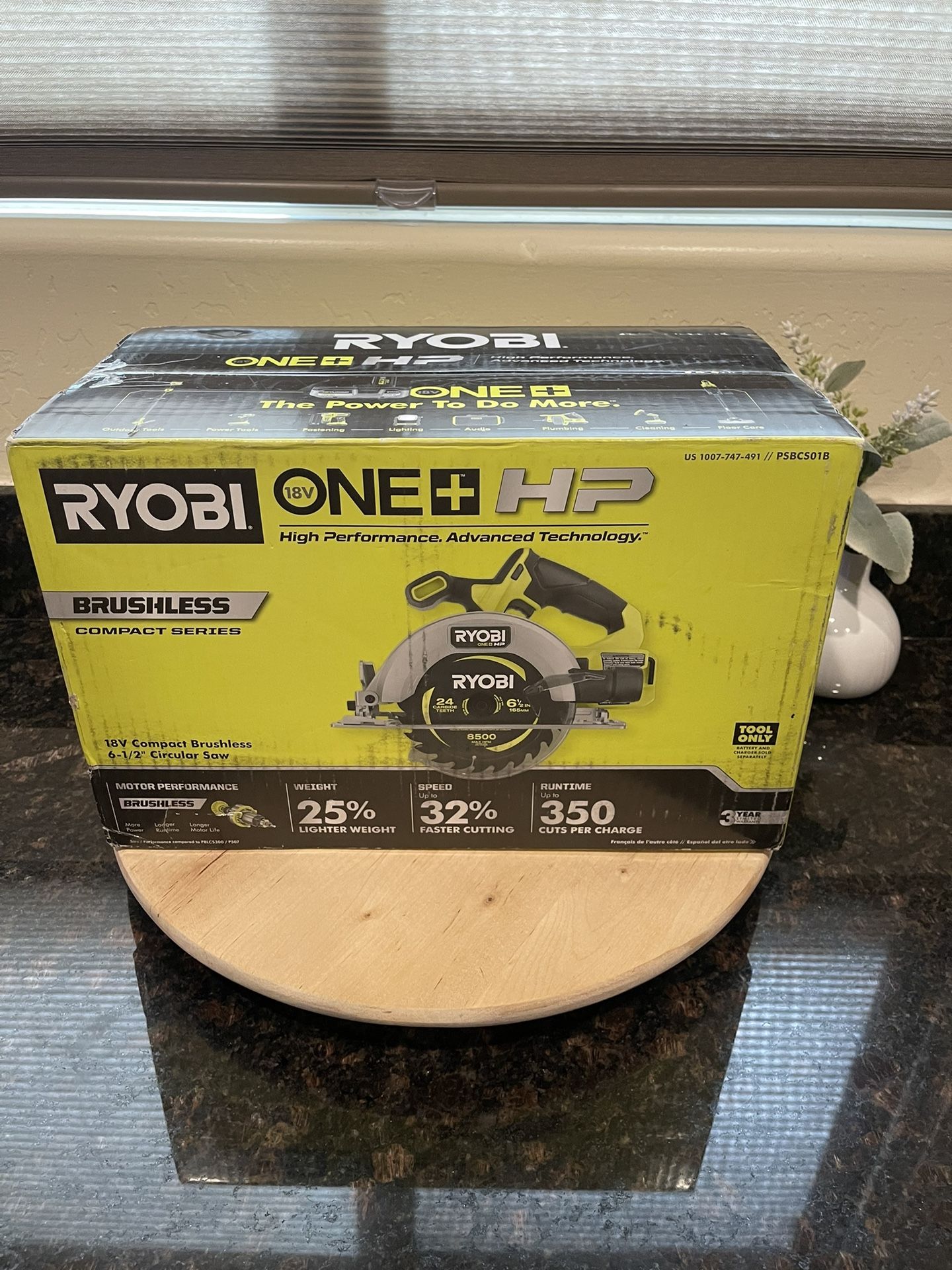 Ryobi ONE+ HP 18V Brushless Cordless Compact 6 1/2" Circular Saw