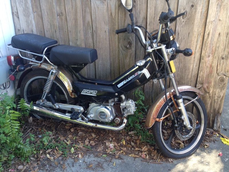 SSR Motorsports Lazer 5 Moped Scooter