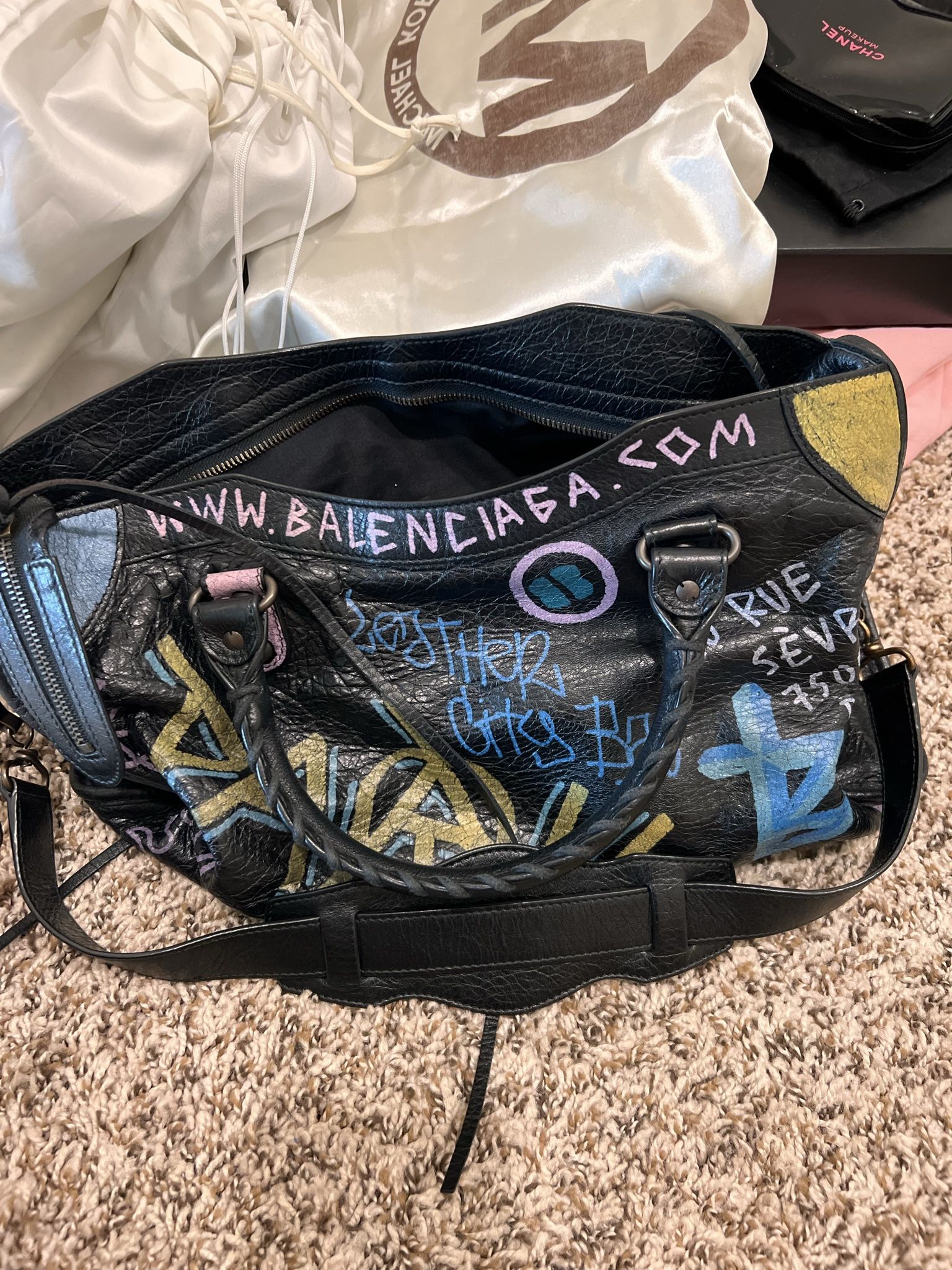 BALENCIAGA Graffiti City Bag 