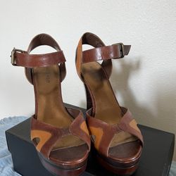 High Heels Shoe 7.5
