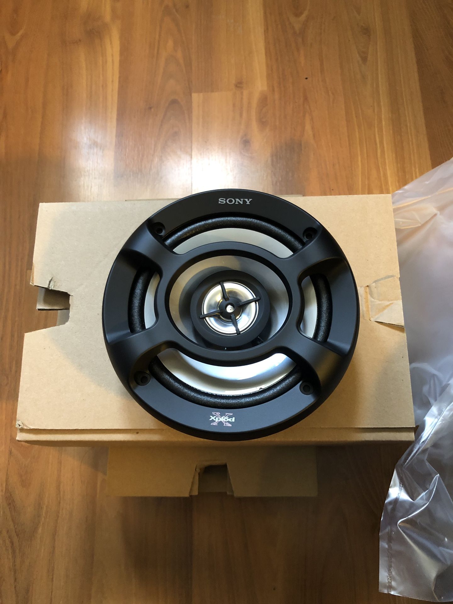 Sony Xplod 2way Speaker Pair: 6.5 inch 1-826-515-11
