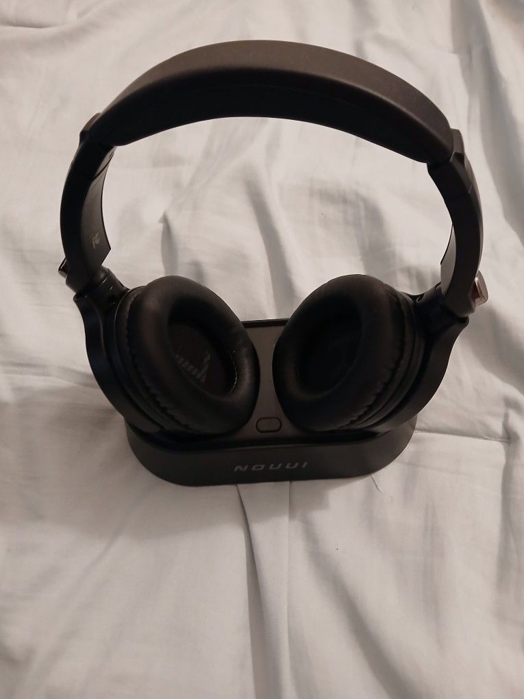 Nouui Headphones Bluetooth Black