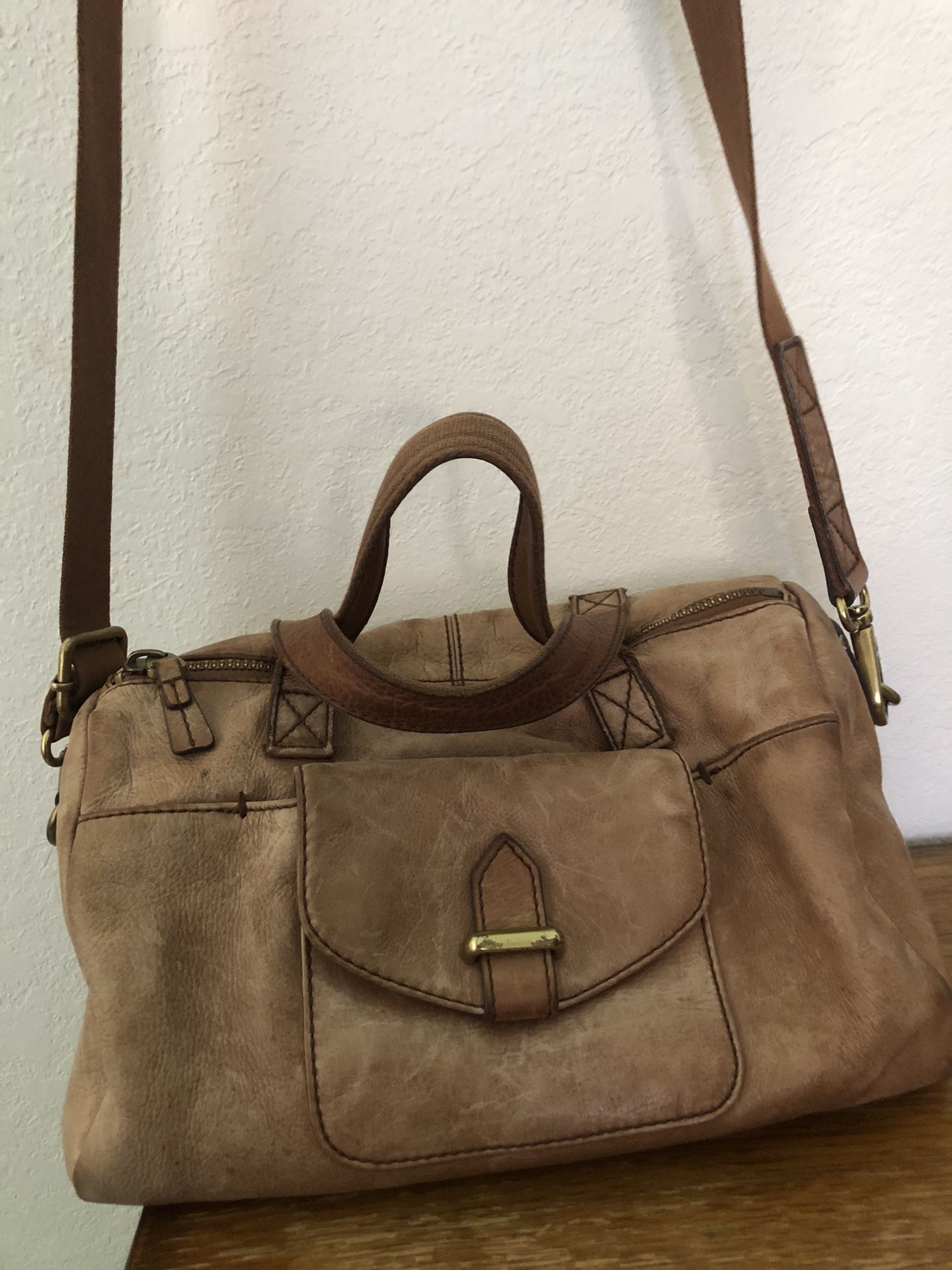 Gucci Bag for Sale in Fontana, CA - OfferUp