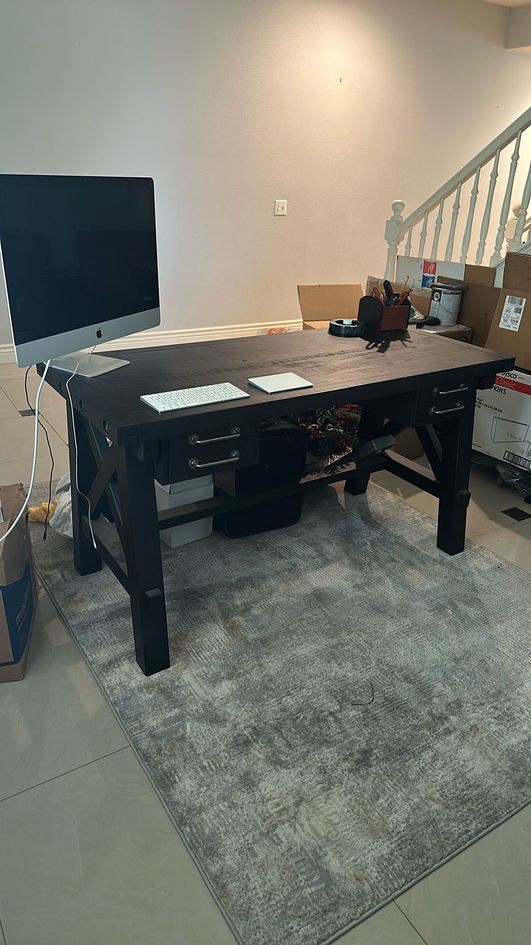Very Nice Desk !