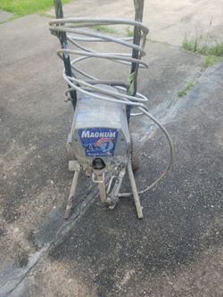 Magnum Graco XR7 Airless Paint Sprayer - Powers On - Needs Repair