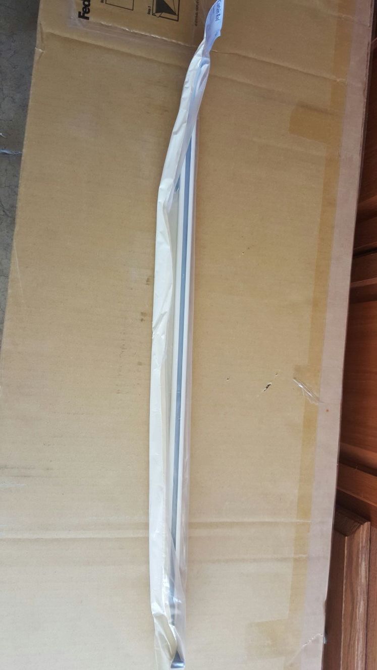 Vendo cortinero nuevo precio $2.50