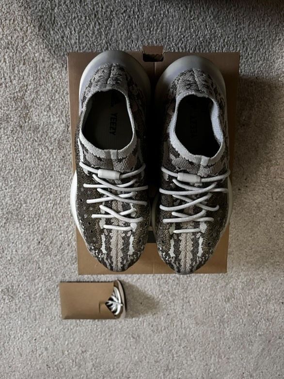 Yeezy 380 Used Good Size 9