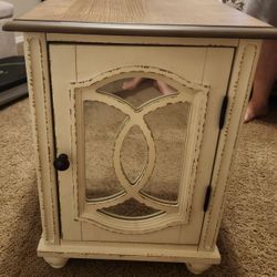 Modern Farmhouse End Table
