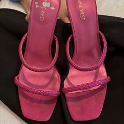 10M Nine West Pink High Heels
