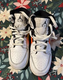 Nike Notebook Jordan’s - Used