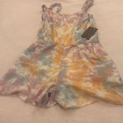 Very Cute Vans Romper with pockets.