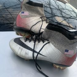 Nike Mercurial Superfly Size 4