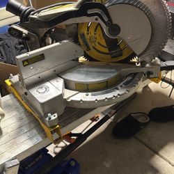 Dewalt Saw With Stand 