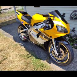 1999 yamaha R1 I'm done! put all kinds of $ in it and no spark